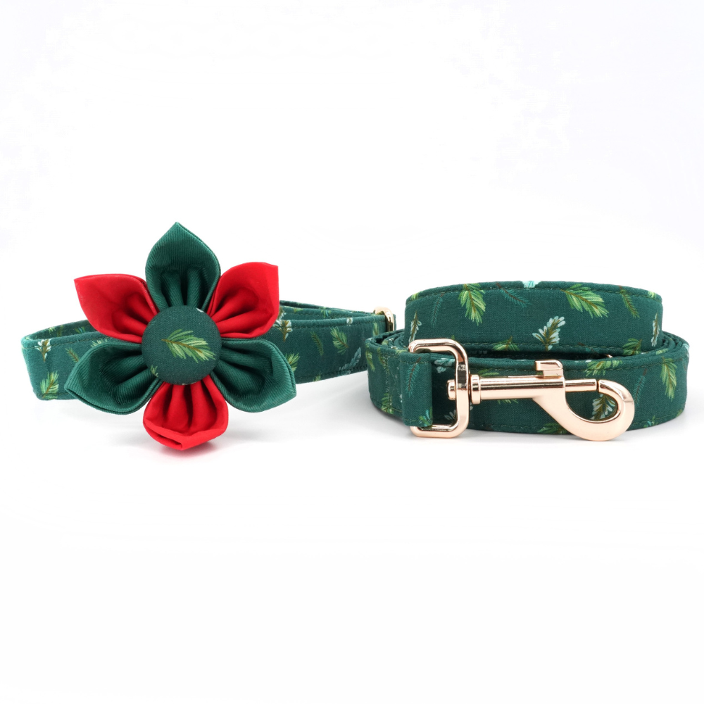 Personalized Pine Boughs Dog Flower Collar & Leash